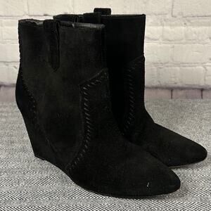 REBECCA MINKOFF - Suede Wedge Whip Stich Booties